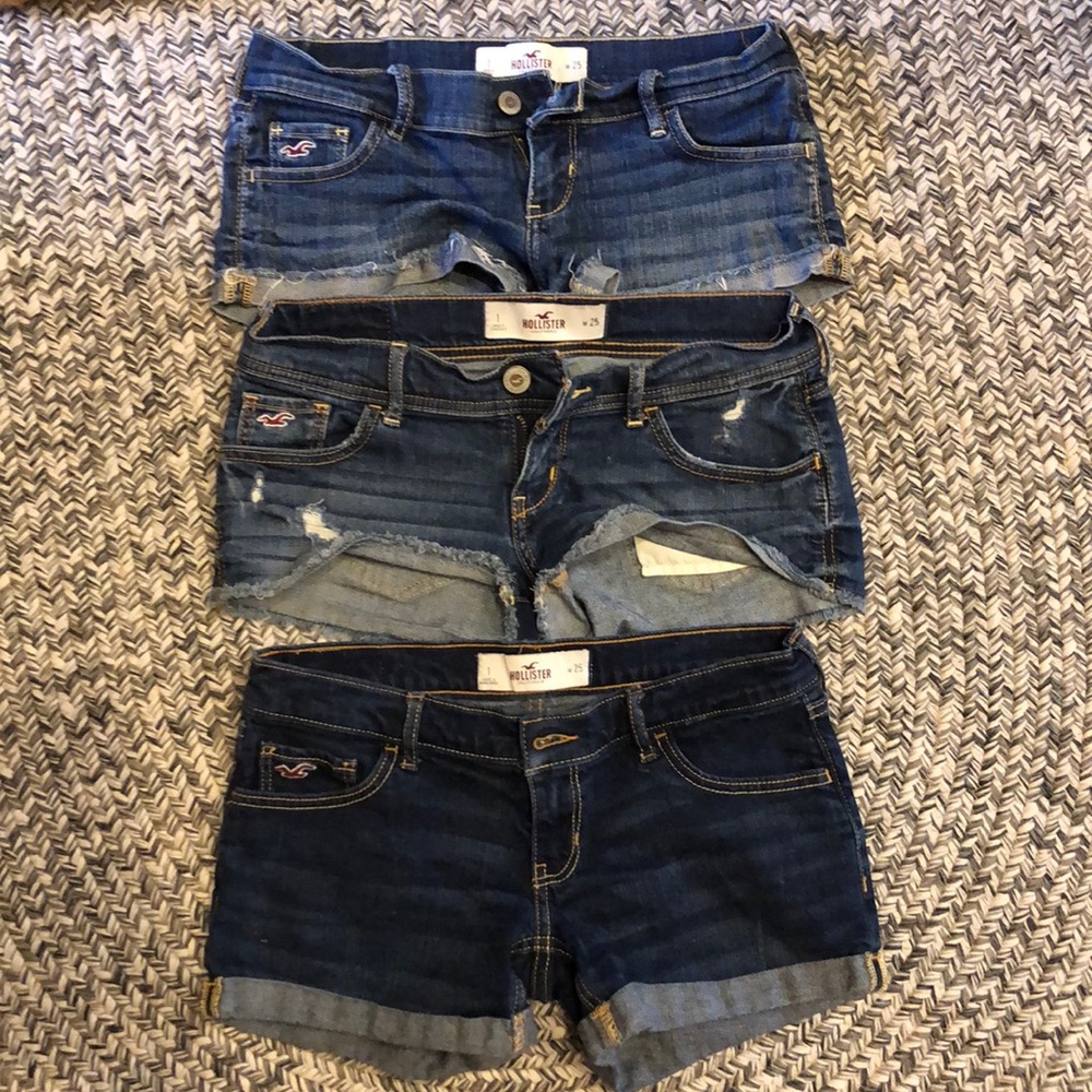 3 pairs Hollister size 1 (w:25)